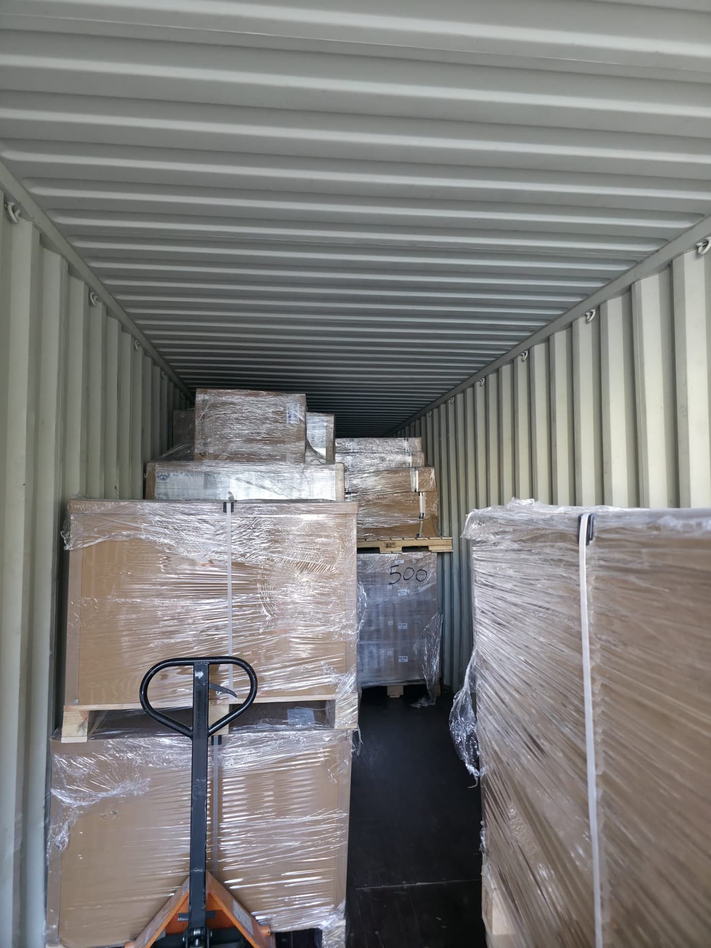 Wrapped pallets inside the container